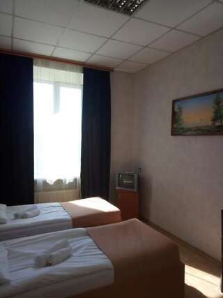 Мини-отель Expresshotel Одесса Стандартный двухместный номер с 2 отдельными кроватями-3